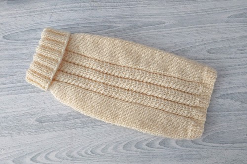 Hand knitted dog jumper small - knitted,