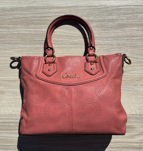 Coach pink perforated leather - perforated,