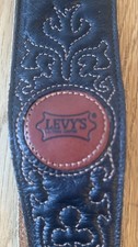 Levy’s leather guitar strap