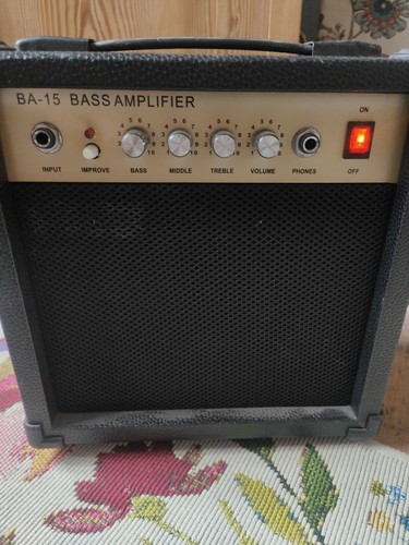 Bass amplifier tested - bass,