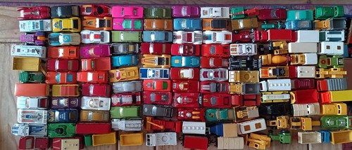 Job lot 122 matchbox - lot,