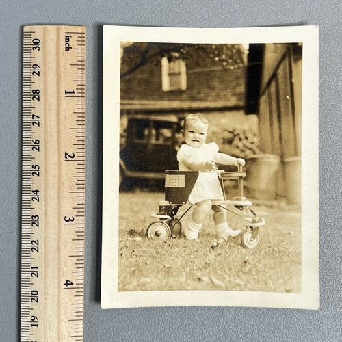 Vintage 1930s baby - in, taylor