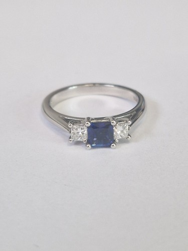 Sapphire and diamond three - sapphire,