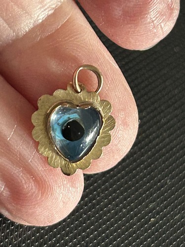 Yellow lucky evil - ct, eye