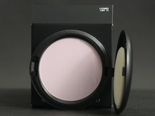 ***SMALL DAMAGE PLS READ*** MAC HYPER REAL /PRESSED - LAVENDER LIGHT FX - BNIB