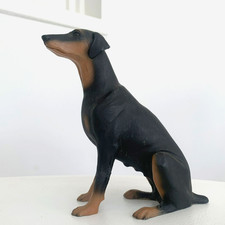 Leonardo Dobermann Pinscher Figurine, Black & Brown Dog Ornament 14.5 cm
