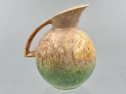 Vintage sylvac art - 216),
