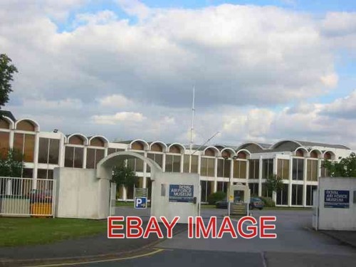 Photo entrance the raf - photo,