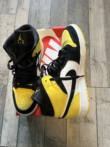 Nike air jordan mid - air,