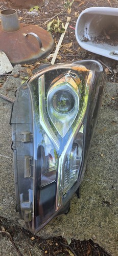 Genuine toyota yaris 2017 - genuine,