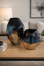 Geometric Iredescent Faceted