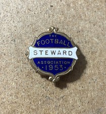 1953 FA STEWARDS ENAMEL BADGE 1953 FA CUP FINAL BLACKPOOL v BOLTON WANDERERS
