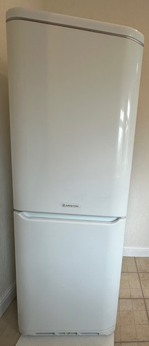 Fridge freezer ariston new - ariston,