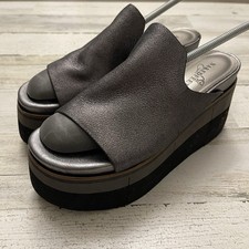 Naked Feet Womens 6.5M Flow