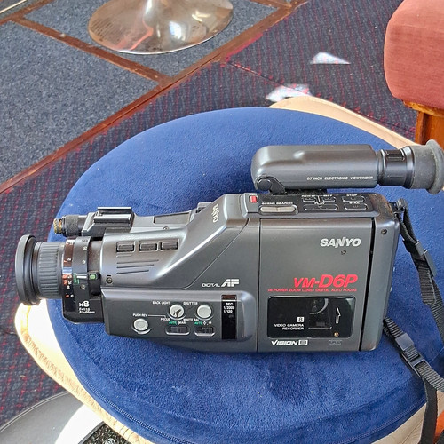 Sanyo d6p vhs handheld - sanyo,