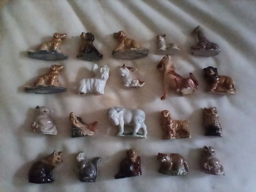 Assorted animal figurines - 20,