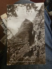 LADIES IN THE NEEDLES EYE, THE WREKIN, SALOP 1930. VINTAGE REAL PHOTO POSTCARD