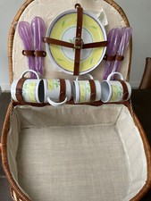 New Picnic 4 Person Wicker