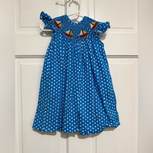 Girls month smocked - girls,