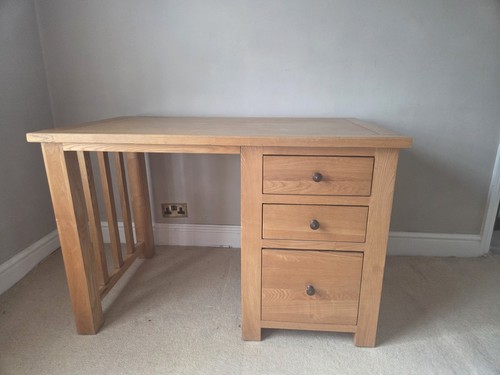 Solid wooden oak desk - oak, with