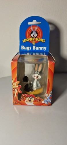 Looney tunes resin figure - tunes,
