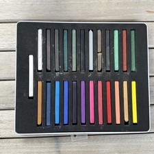 Derwent Pastel Blocks 24 Colour Tin