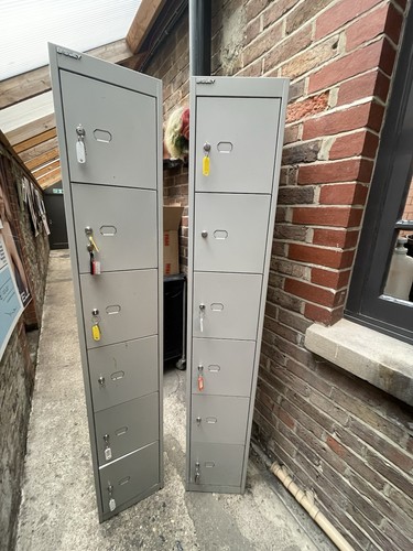 Bisley door lockers with - 6,