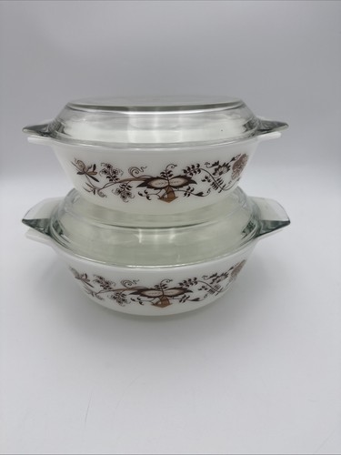 Vintage pyrex casserole dishes - vintage,
