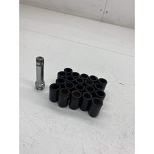 Subaru Impreza Wheel nuts & keys WRX STI 2003