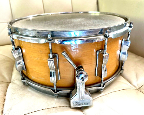 Excellent vintage ludwig snare - excellent,