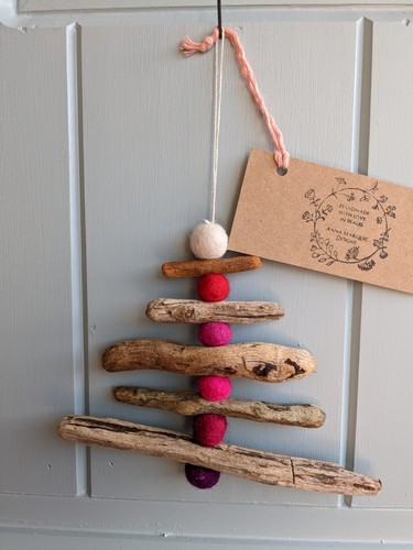Hanging tree decoration - hanging,