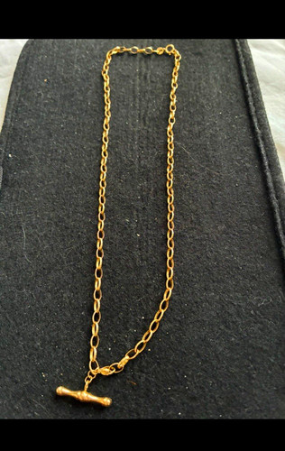 9ct yellow gold - yellow, oval