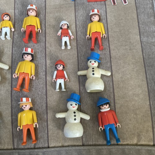 Vintage play mobile figures - play,
