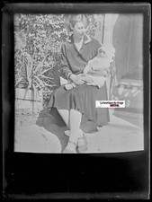 Mom, Baby, Glass Plate Old