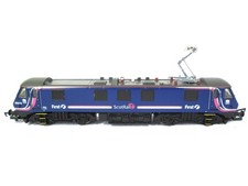 HORNBY Class 90 Electric -