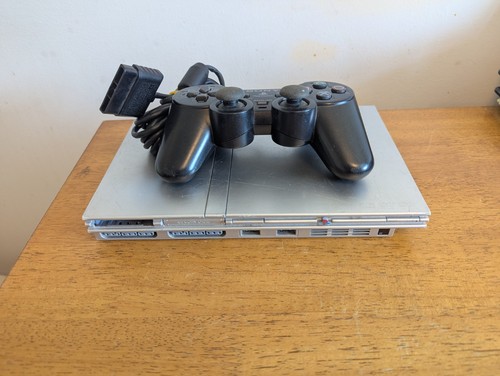 Sony playstation slim - 2,