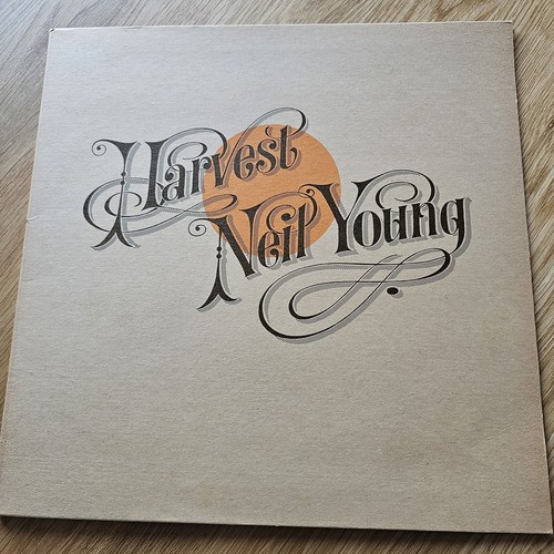Neil young harvest early uk - harvest,