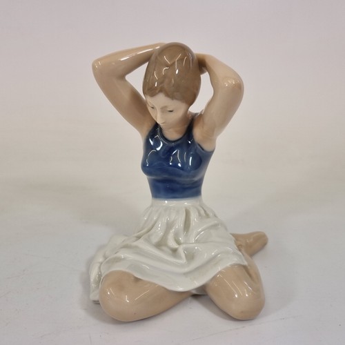 Royal copenhagen figure 4648 - copenhagen,