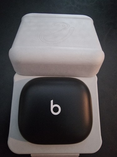Beats dre powerbeats - by, dr.