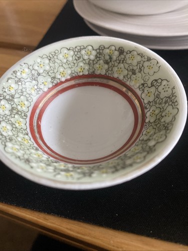 Pretty saki cup - pretty,