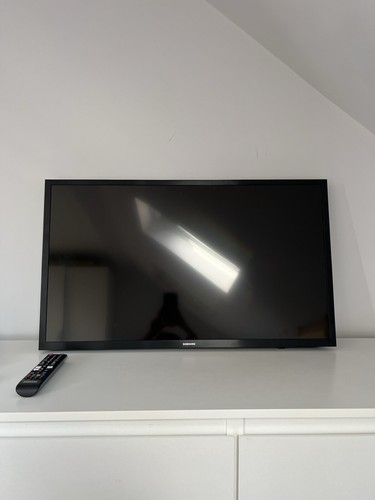 Samsung ue32t4300ak 768p - 32",