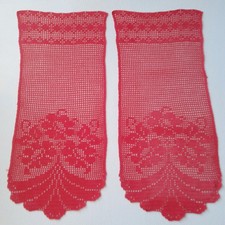VTG Red flowers hand crocheted