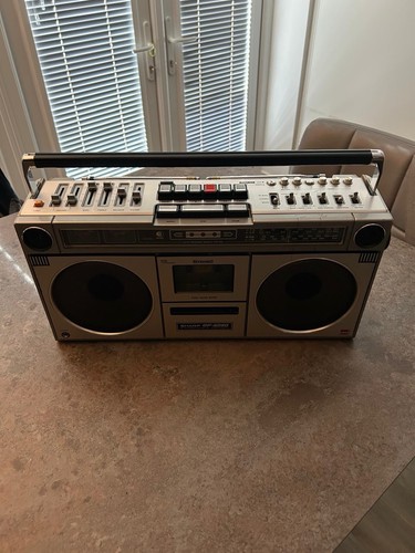 Sharp 9090e boombox - sharp,