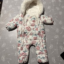 Beautiful Floral Quilted Pram