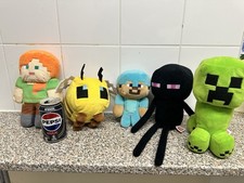 Mojang Minecraft Plush Bundle X 5 Good Condition diamond steve, bee etc