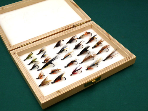 Double hook salmon flies - 24,