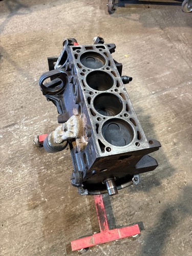 Porsche 924 8v 125hp - 2.0,