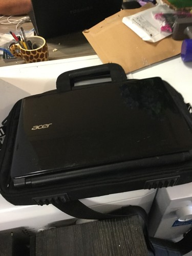 Faulty untested acer laptop - faulty/untested,