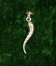 Vintage 9ct Yellow Gold Italian Horn of Plenty 'Cornicello' Charm Pendant