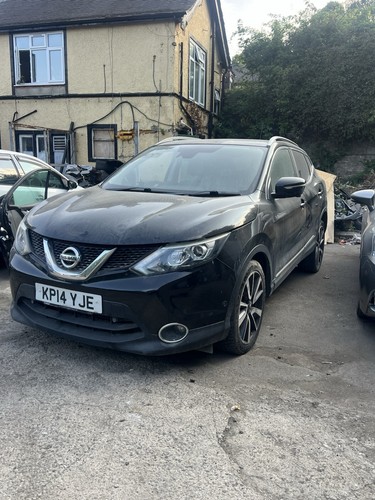 Nissan qashqai j11 front - nissan,